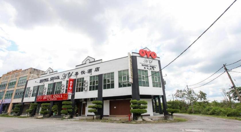 Oyo 89539 Hotel Siswa Kampar Exterior photo